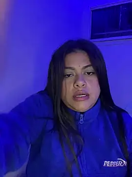 Snapshot of NattashaMore_0719 chatting on 09/18/25, 04:25 NattashaMore 0719 online show from 09/18/25, 04:25