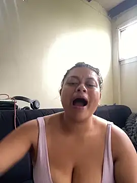 Snapshot of NattashaMore_0719 chatting on 02/24/26, 03:21 NattashaMore 0719 online show from 02/24/26, 03:21