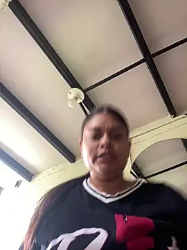 Snapshot of NattashaMore_0719 chatting on 02/27/26, 05:24 NattashaMore 0719 online show from 02/27/26, 05:24