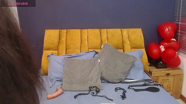 KendraaSimons online show from 03/09/26, 07:40