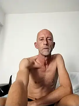 Snapshot of we_are_fucking_serious chatting on 10/18/25, 10:21 we are fucking serious online show from 10/18/25, 10:21