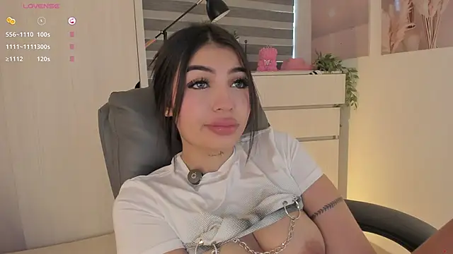 EmmyKenner online show from 11/03/25, 12:28