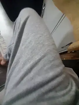 Snapshot of 777emre chatting on 02/01/26, 08:35 777emre online show from 02/01/26, 08:35