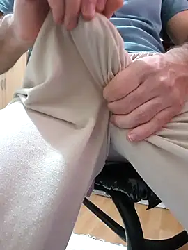 Snapshot of 777emre chatting on 04/17/26, 02:36 777emre online show from 04/17/26, 02:36