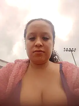 Snapshot of You-sexy-starr chatting on 04/10/26, 03:17 You-sexy-starr online show from 04/10/26, 03:17