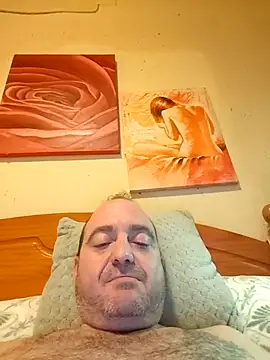 Snapshot of Pollagorda_34877 chatting on 12/20/25, 01:56 Pollagorda 34877 online show from 12/20/25, 01:56