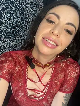 Snapshot of Coralink chatting on 11/14/25, 12:53 Coralink online show from 11/14/25, 12:53