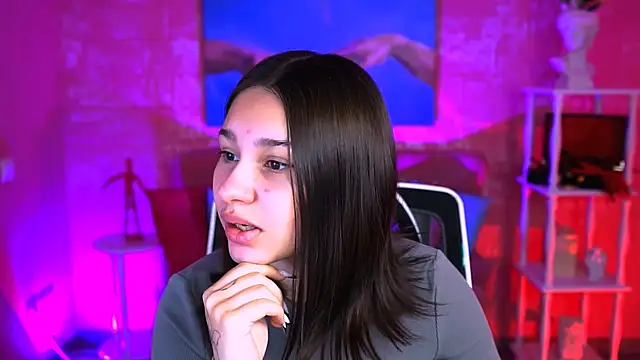 KimClarks  online show from 10/13/25, 08:25