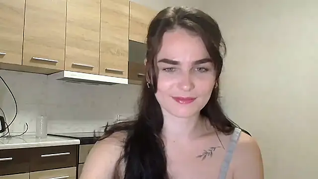 Snapshot of Silviaa_a chatting on 09/11/25, 06:30 Silviaa a online show from 09/11/25, 06:30