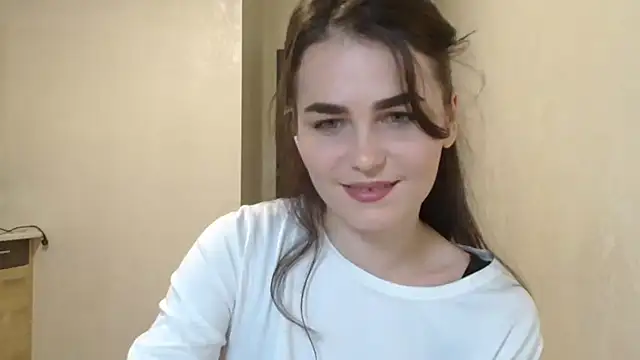 Snapshot of Silviaa_a chatting on 11/28/25, 09:50 Silviaa a online show from 11/28/25, 09:50