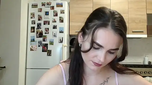 Snapshot of Silviaa_a chatting on 12/01/25, 08:03 Silviaa a online show from 12/01/25, 08:03