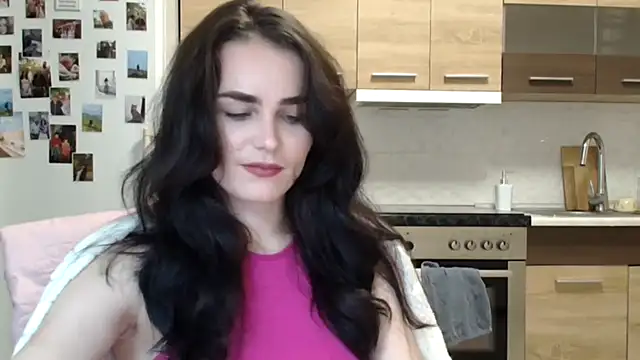 Snapshot of Silviaa_a chatting on 12/04/25, 07:55 Silviaa a online show from 12/04/25, 07:55
