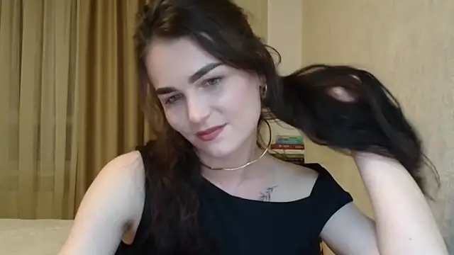Snapshot of Silviaa_a chatting on 03/15/26, 06:03 Silviaa a online show from 03/15/26, 06:03
