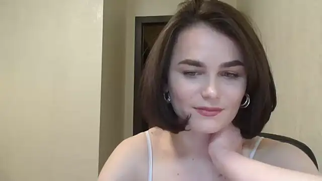 Snapshot of Silviaa_a chatting on 04/13/26, 07:30 Silviaa a online show from 04/13/26, 07:30