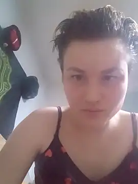 MoonIrene online show from 10/06/25, 03:53