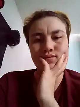 MoonIrene online show from 10/29/25, 05:42