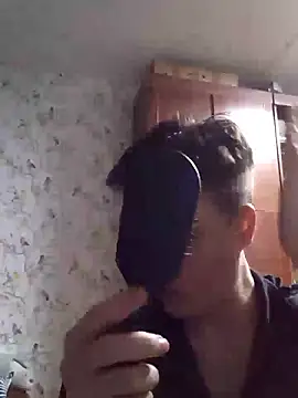 MoonIrene online show from 02/09/26, 04:55