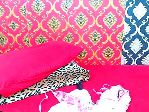 Snapshot of yourperfectcrush chatting on 09/12/25, 03:01 yourperfectcrush online show from 09/12/25, 03:01