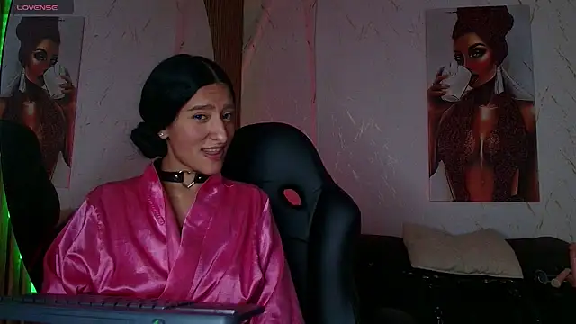 Scaarlettfox online show from 11/10/25, 07:35