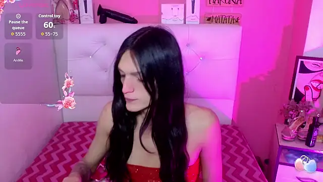 Snapshot of x_isabella_x chatting on 04/18/26, 03:43 x isabella x online show from 04/18/26, 03:43