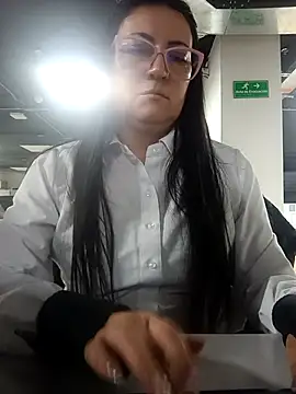 Romina693 online show from 11/21/25, 06:23