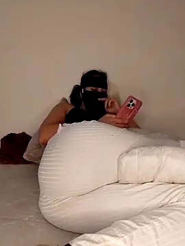 Snapshot of Samaarsexy23 chatting on 09/17/25, 12:18 Samaarsexy23 online show from 09/17/25, 12:18