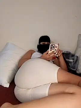 Snapshot of Samaarsexy23 chatting on 10/01/25, 11:05 Samaarsexy23 online show from 10/01/25, 11:05