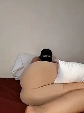 Snapshot of Samaarsexy23 chatting on 10/11/25, 11:53 Samaarsexy23 online show from 10/11/25, 11:53