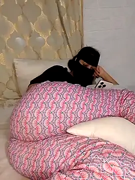 Snapshot of Samaarsexy23 chatting on 11/14/25, 12:48 Samaarsexy23 online show from 11/14/25, 12:48