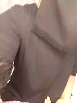 Snapshot of Samaarsexy23 chatting on 11/16/25, 02:33 Samaarsexy23 online show from 11/16/25, 02:33