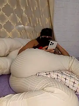 Snapshot of Samaarsexy23 chatting on 11/20/25, 10:48 Samaarsexy23 online show from 11/20/25, 10:48