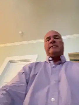 Snapshot of cyclone1212 chatting on 04/10/26, 09:25 cyclone1212 online show from 04/10/26, 09:25