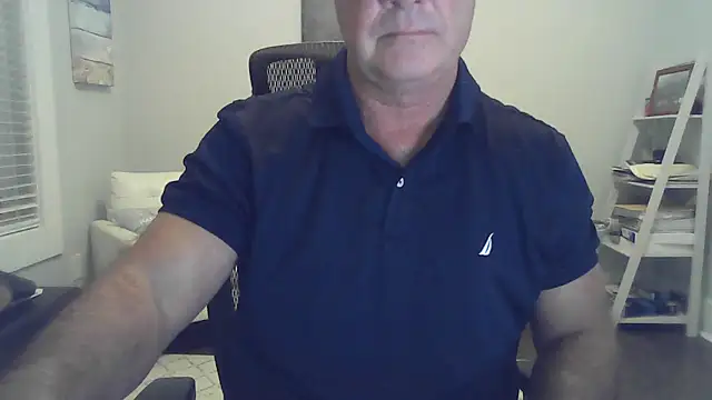 Snapshot of cyclone1212 chatting on 04/16/26, 09:10 cyclone1212 online show from 04/16/26, 09:10