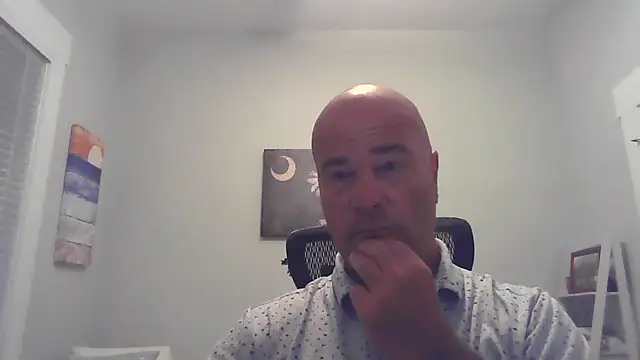Snapshot of cyclone1212 chatting on 07/27/26, 10:22 cyclone1212 online show from 07/27/26, 10:22