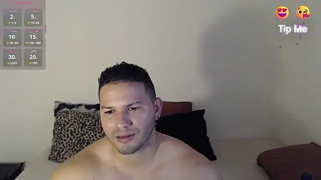 Snapshot of Tim_mz01 chatting on 10/20/25, 07:58 Tim mz01 online show from 10/20/25, 07:58