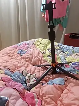 xlj4523 online show from 02/19/26, 03:30