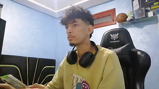 Dark DesireX online show from 10/30/25, 04:19