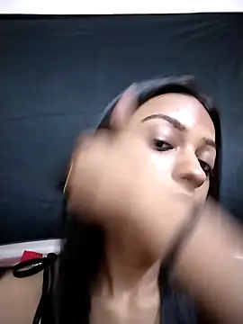 Snapshot of Your-Kitkat chatting on 10/18/25, 09:15 Your-Kitkat online show from 10/18/25, 09:15