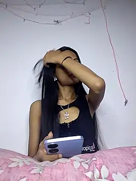 Your-Kitkat online show from 02/08/26, 12:19