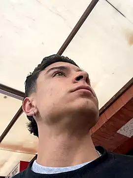 MR MUSCLE online show from 09/17/25, 11:34