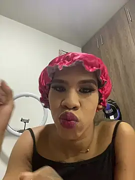 Snapshot of sabrinaSxxx chatting on 06/08/26, 03:29 sabrinaSxxx online show from 06/08/26, 03:29