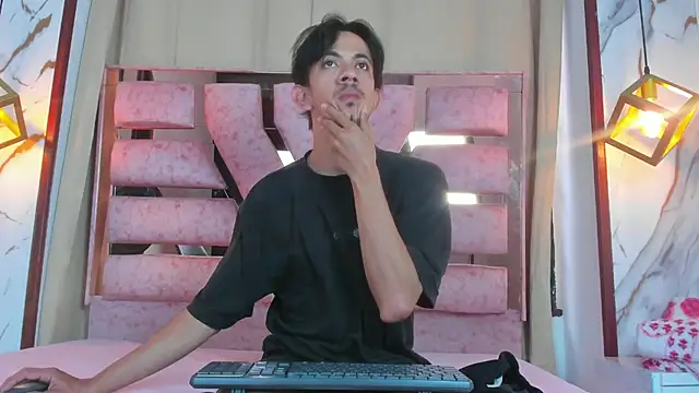 Snapshot of kameron_and_Nick chatting on 12/14/25, 07:51 kameron and Nick online show from 12/14/25, 07:51