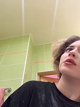 Snapshot of KellyKeler chatting on 03/11/26, 10:54 KellyKeler online show from 03/11/26, 10:54