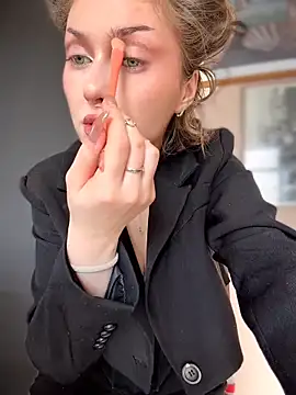 Snapshot of KellyKeler chatting on 03/13/26, 10:11 KellyKeler online show from 03/13/26, 10:11