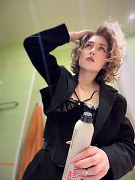 Snapshot of KellyKeler chatting on 03/30/26, 10:38 KellyKeler online show from 03/30/26, 10:38