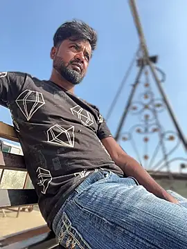 Snapshot of Munny6677 chatting on 01/15/26, 07:13 Munny6677 online show from 01/15/26, 07:13