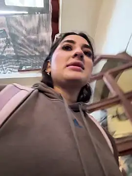 JasmineRhodes online show from 04/16/26, 01:01