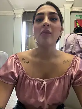 JasmineRhodes online show from 04/17/26, 01:03