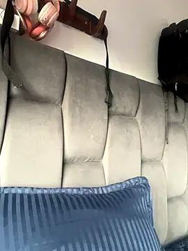 AllieYourGirl online show from 10/12/25, 05:56