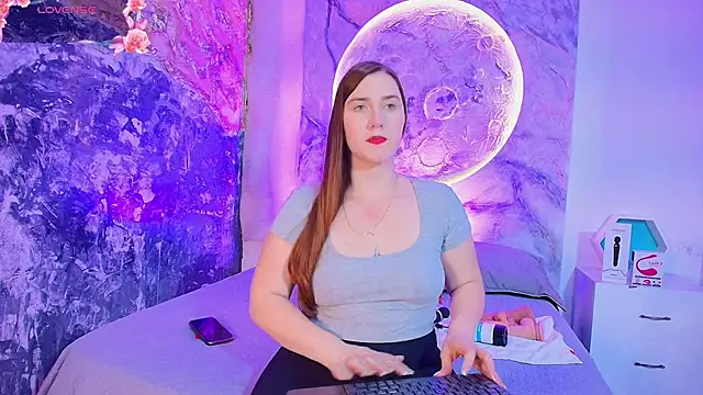 KrystalEvans online show from 09/08/25, 08:08